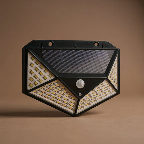 Solar 4-Sided Outdoor Light - All-Angle Garden Lamp