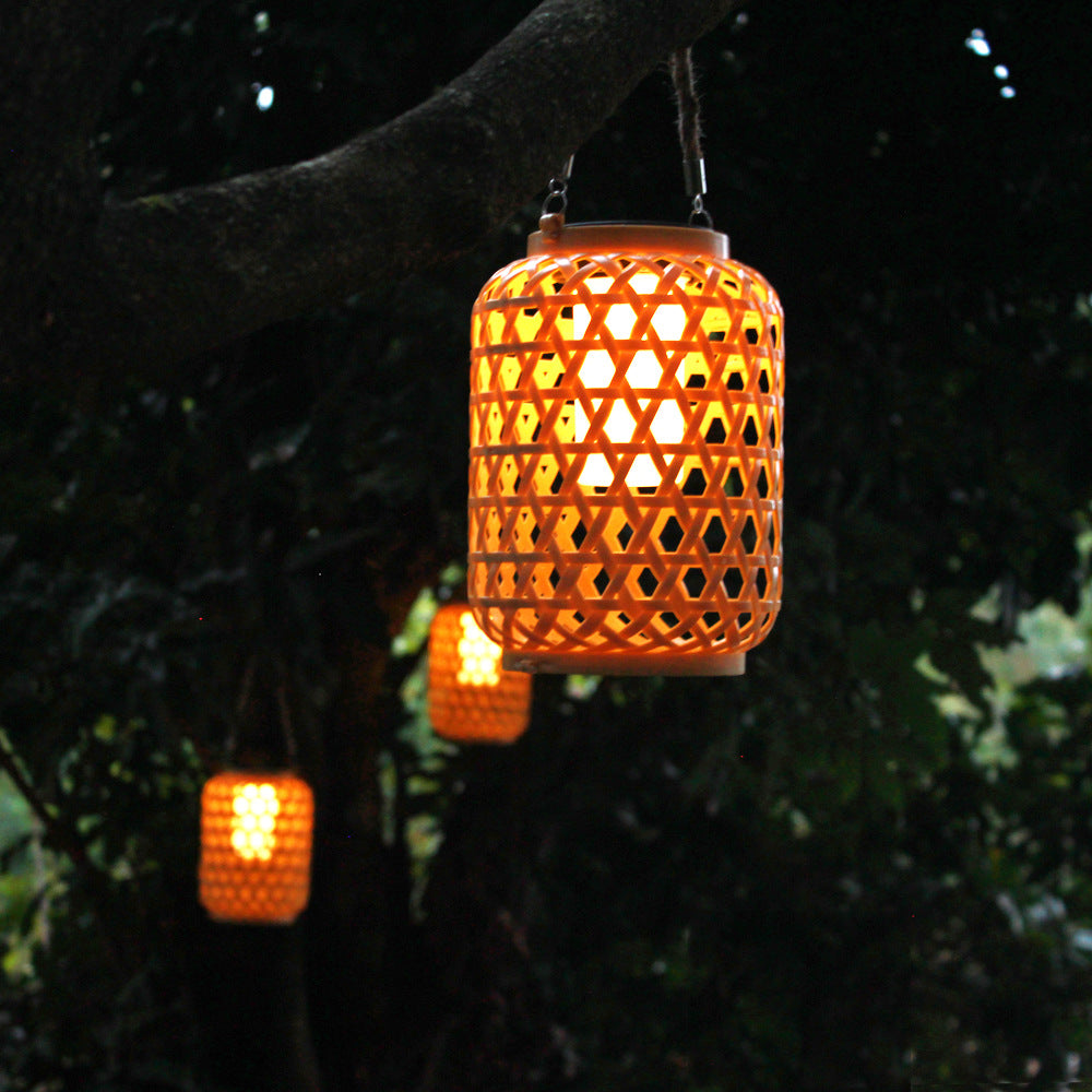 Solar Courtyard Lantern - Decorative Outdoor Light